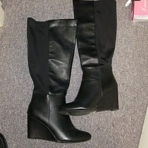 Wedge boots
